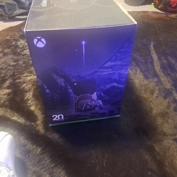 Xbox series x halo infinite LE bundle pack NEW